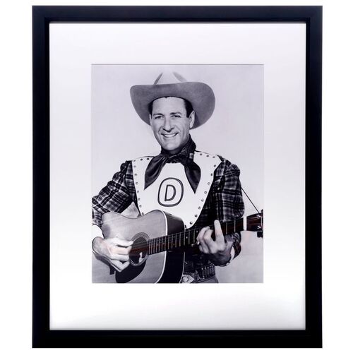 Lot #1234 - Framed Doyle O'Dell Promotional Photograph ### DOYLE O'DELL