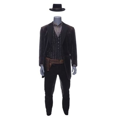 5. Russell Crowe Collection: Ben Wade's (Russell Crowe) Screen-Matched Costume ### 3:10 TO YUMA (2007)