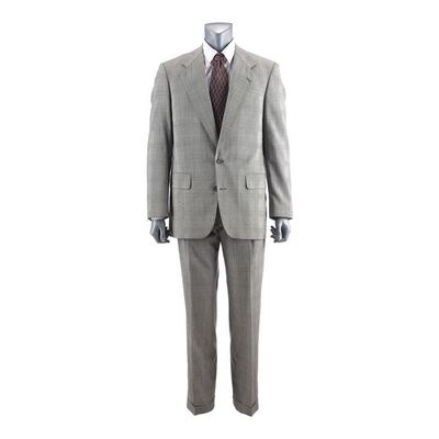 117. The Narrator's (Edward Norton) Plaid Suit Costume ### FIGHT CLUB (1999)