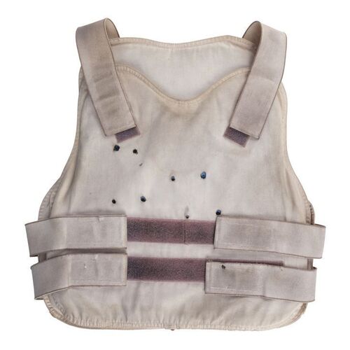 204. Martin Riggs' (Mel Gibson) Screen-Matched Bulletproof Vest ### LETHAL WEAPON (1987)