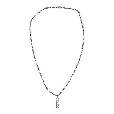 281. Sidney Prescott's (Neve Campbell) Omega Kappa Beta Necklace ### SCREAM 2 (1997)/SCREAM 3 (2000)