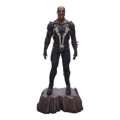 291. Spawn's (Michael Jai White) Costume on Display ### SPAWN (1997)