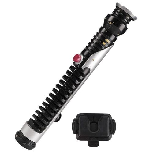 390. Qui-Gon Jinn's (Liam Neeson) Lightsaber Hilt ### STAR WARS: THE PHANTOM MENACE (1999)