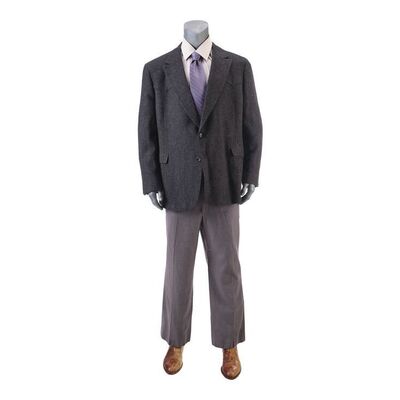 557. Detective Gus Moran's (George Dzundza) Death Costume ### BASIC INSTINCT (1992)
