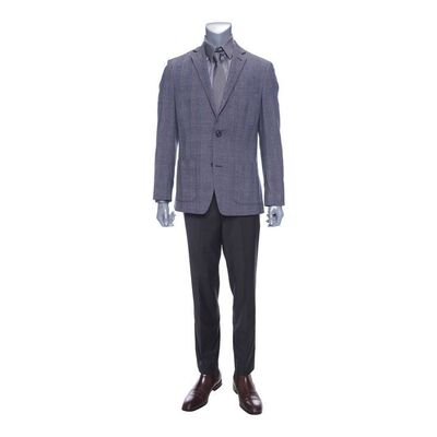 618. Gus Fring's (Giancarlo Esposito) Gray Suit ### BETTER CALL SAUL (T.V. SERIES, 2015-2022)
