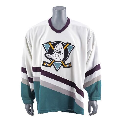 730. Dean Portman's (Aaron Lohr) Mighty Ducks Hockey Jersey ### D3: THE MIGHTY DUCKS (1996)