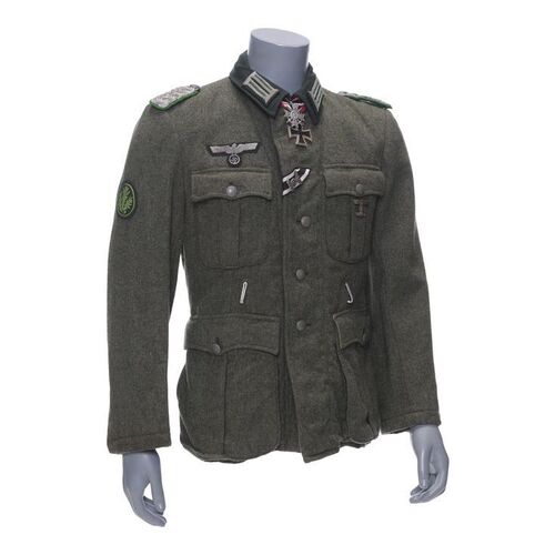 796. Major Konig's (Ed Harris) Tunic ### ENEMY AT THE GATES (2001)