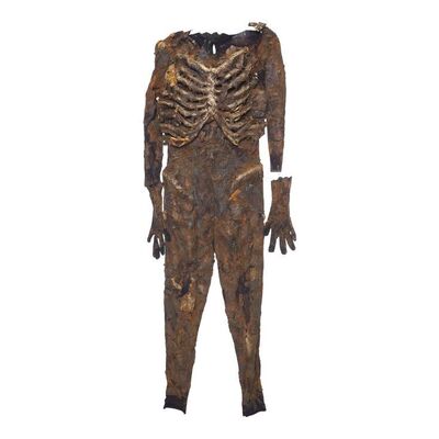 803. Deadite Costume and Gloves ### ARMY OF DARKNESS (1992)