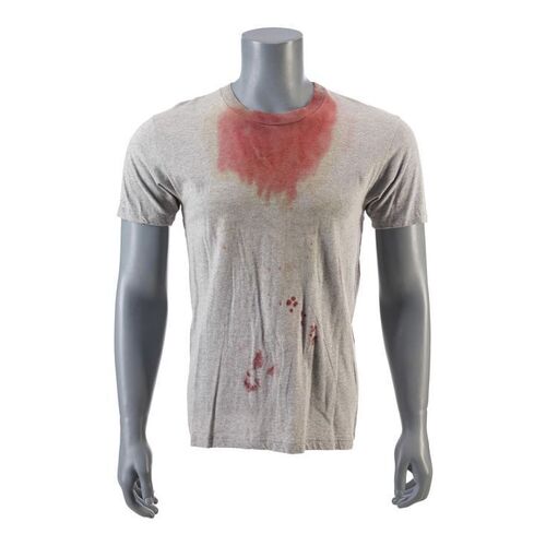 824. The Narrator's (Edward Norton) Bloodied T-Shirt ### FIGHT CLUB (1999)