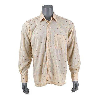 902. Sean Maguire's (Robin Williams) Shirt ### GOOD WILL HUNTING (1997)