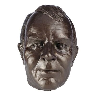 924. James Reid's (as played by Tom Wilkinson) Memorial Statue Head ### THE GREEN HORNET (2011)