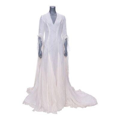 929. Deborah Myers' (Sheri Moon Zombie) Ghost Costume ### HALLOWEEN II (2009)