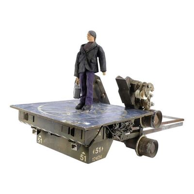 950. B.P.R.D. Elevator Model Miniature ### HELLBOY (2004)