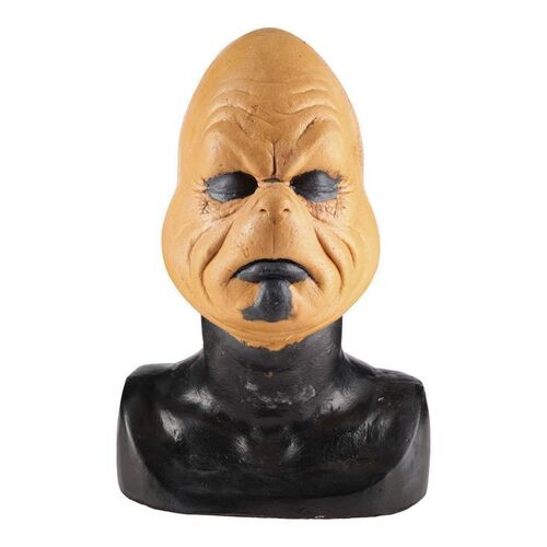 974. Grinch's (Jim Carrey) Unpainted Appliance on Bust ### HOW THE GRINCH STOLE CHRISTMAS (2000)