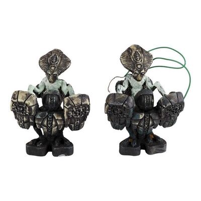 984. Pair of Console-Bound Harvester Model Miniatures ### INDEPENDENCE DAY (1996)