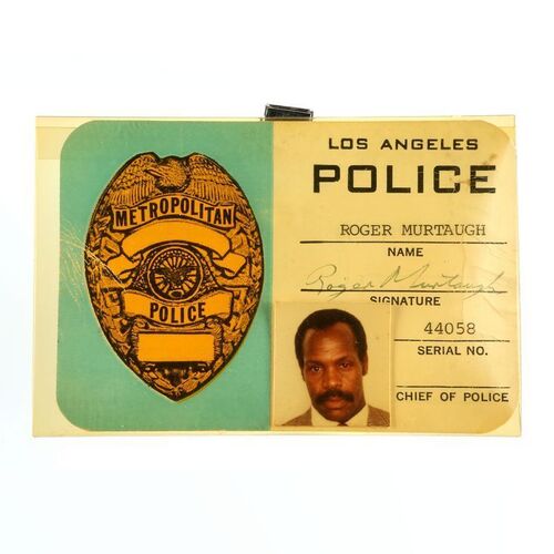 1086. Roger Murtaugh's (Danny Glover) Metropolitan Police ID ### LETHAL WEAPON 3 (1992)