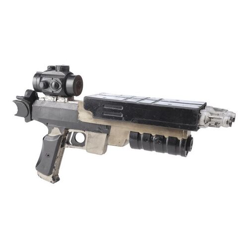 1105. Major Don West's (Matt LeBlanc) Assault Rifle ### LOST IN SPACE (1998)