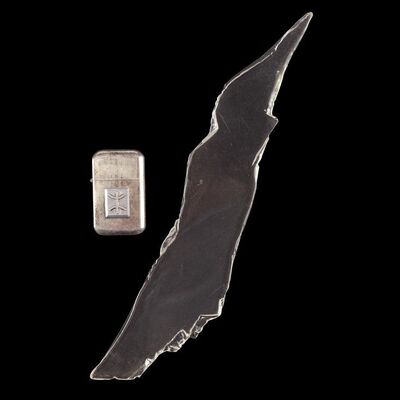 1190. Man's (Ed Harris) Wendehorn Lighter and Mother's (Jennifer Lawrence) Glass Shard ### MOTHER! (2017)