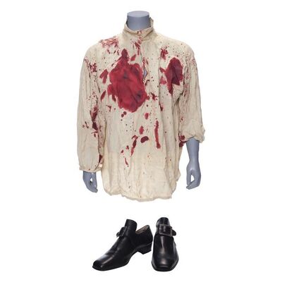 1245. Benjamin Martin's (Mel Gibson) Bloody Shirt and Shoes ### THE PATRIOT (2000)