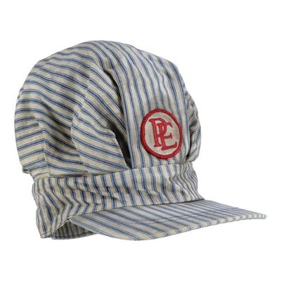 1263. Smokey's (Michael Jeter) Fireman's Cap ### THE POLAR EXPRESS (2004)