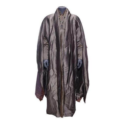 1552. Romulan Senator Robes Costume ### STAR TREK: NEMESIS (2002)