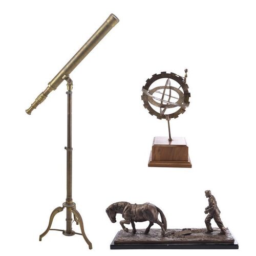 1638. Jean-Luc Picard's (Patrick Stewart) Set of Three Antique Curios ### STAR TREK: PICARD (2020-2023)