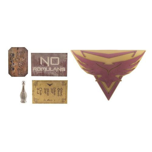 1641. Set of Four Romulan Signs and Vashti Bottle ### STAR TREK: PICARD (2020-2023)