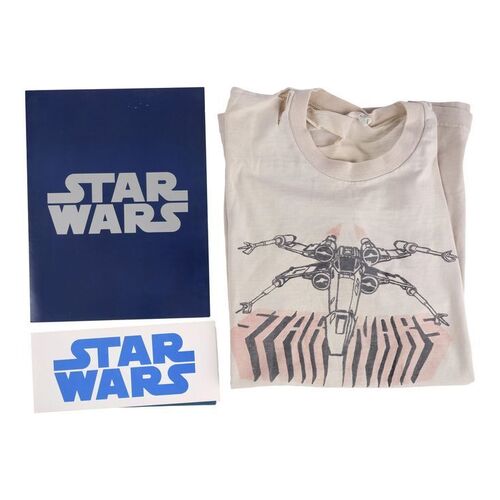 1669. Dave Jones Collection: "Star Nars" X-Wing Crew T-Shirt with Benefit Screening Invitation and Credits Folder ### STAR WARS: A NEW HOPE (1977)