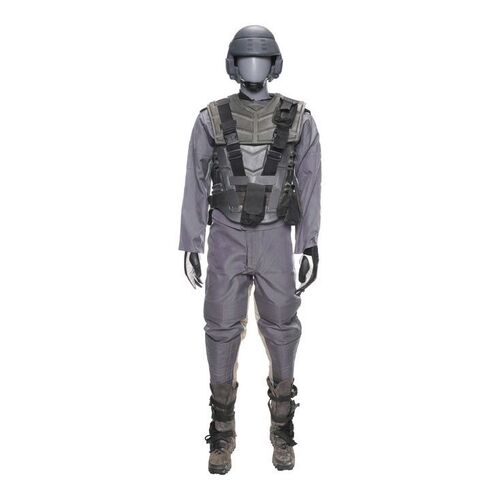 1761. Mobile Infantry Uniform Costume Components ### STARSHIP TROOPERS (1997)