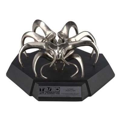 1798. Linda Hamilton's T-1000000 (T-Meg) Maquette Crew Gift ### T2-3D: BATTLE ACROSS TIME (1996)