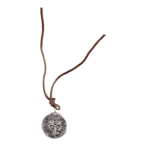 1902. Will Randall's (Jack Nicholson) Wolf Pendant Necklace ### WOLF (1994)
