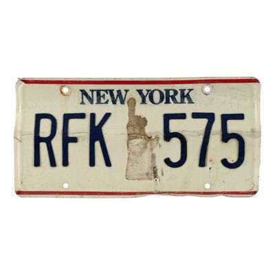 1906. Jordan Belfort's (Leonardo DiCaprio) License Plate ### THE WOLF OF WALL STREET (2013)