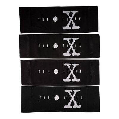 1912. Gillian Anderson, David Duchovny, Mitch Pileggi, and Chris Carter Chairbacks ### THE X-FILES (1993 - 2002)