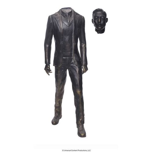 Lot #16: Young Ben Hargreeves's (Ethan Hwang) Statue with Detached Head ### UMBRELLA ACADEMY, THE (2019 - 2024)
