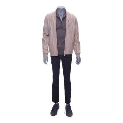 Lot #80: Ben Hargreeves's (Justin H. Min) Kidnapping Luther Costume ### UMBRELLA ACADEMY, THE (2019 - 2024)