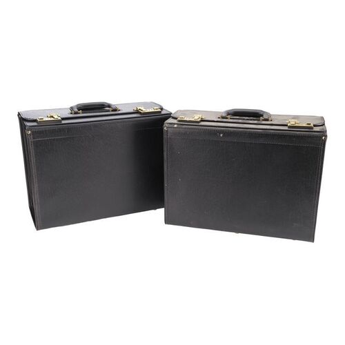 Lot #146: A Pair of Time Traveling Briefcases ### UMBRELLA ACADEMY, THE (2019 - 2024)