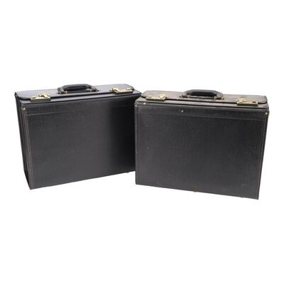 Lot #146: A Pair of Time Traveling Briefcases ### UMBRELLA ACADEMY, THE (2019 - 2024)