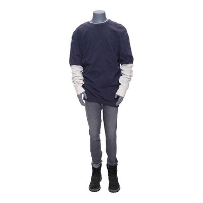 Lot #153: Viktor Hargreeves's (Elliot Page) Marriage Announcement Costume ### UMBRELLA ACADEMY, THE (2019 - 2024)