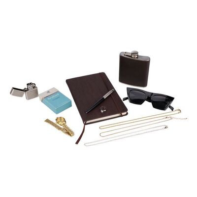 Lot #174: Allison Hargreeves's (Emmy Raver-Lampman) Season 3-4 Accessories ### UMBRELLA ACADEMY, THE (2019 - 2024)