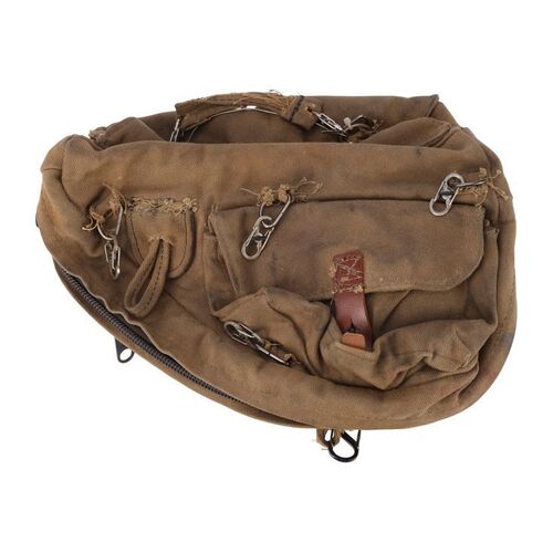 Lot #39: Daryl Dixon's (Norman Reedus) Bike Bag ### WALKING DEAD, THE (2010-2022)