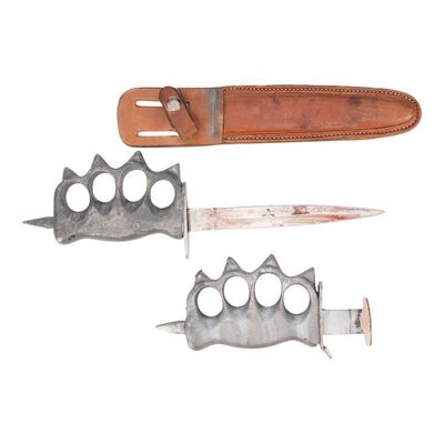 Lot #106: Nick Clark's (Frank Dillane) Bloody Knuckleduster Knife and Holster with Stunt Knife ### FEAR THE WALKING DEAD (2015-2023)