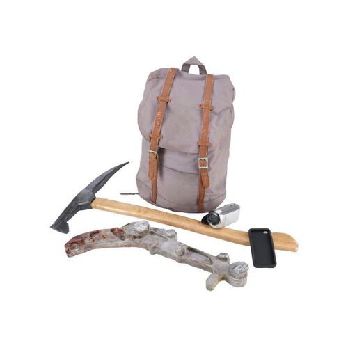 Lot #108: Chris Manawa's (Lorenzo James Henrie) Backpack, Weapons, and Accessories ### FEAR THE WALKING DEAD (2015-2023)