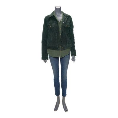 Lot #131: Madison Clark's (Kim Dickens) "Day in the Diamond" Episode Costumes ### FEAR THE WALKING DEAD (2015-2023)