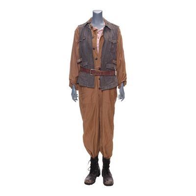 Lot #183: Sarah Rabinowitz's (Mo Collins) Season 5 Premiere Costume with Cardigan ### FEAR THE WALKING DEAD (2015-2023)