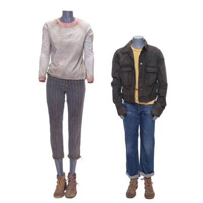 Lot #200: Charlie's (Alexa Nisenson) Gray Top Costume and Button-Up Jacket Costume ### FEAR THE WALKING DEAD (2015-2023)