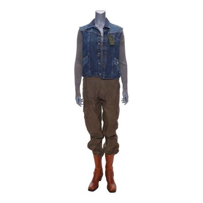 Lot #204: Virginia's (Colby Minifie) "Leave What You Don't" Episode Costume ### FEAR THE WALKING DEAD (2015-2023)