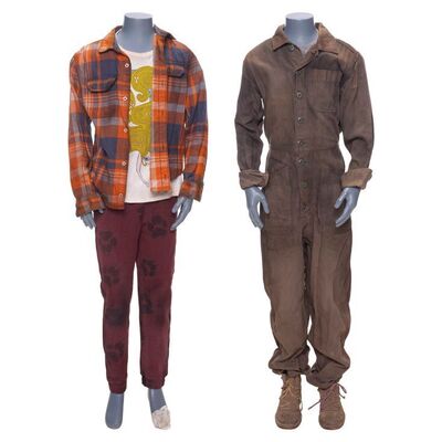 Lot #215: Charlie's (Alexa Nisenson) Number 33 Coveralls Costume and Mermaid Shirt Costume ### FEAR THE WALKING DEAD (2015-2023)