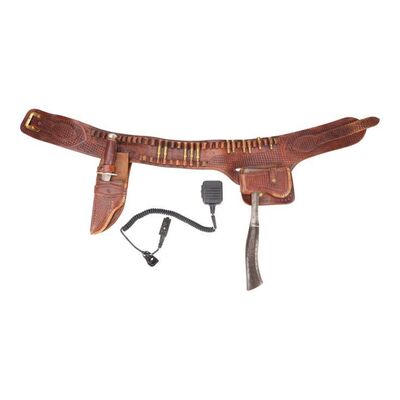 Lot #216: Virginia's (Colby Minifie) Guard's Belt with Radio Piece ### FEAR THE WALKING DEAD (2015-2023)