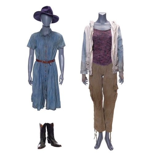 Lot #238: Sherry's (Christine Evangelista) "Things Left to Do" and "In Dreams" Episode Costumes ### FEAR THE WALKING DEAD (2015-2023)