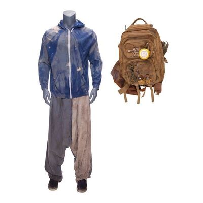 Lot #257: Alicia Clark's (Alycia Debnam-Carey) Stalker Costume with Additional Stalker Backpack ### FEAR THE WALKING DEAD (2015-2023)